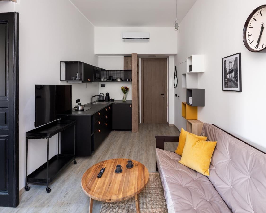 Designer Apartments In New Town By Prague Days - "Included Everything We Needed And More" Экстерьер фото